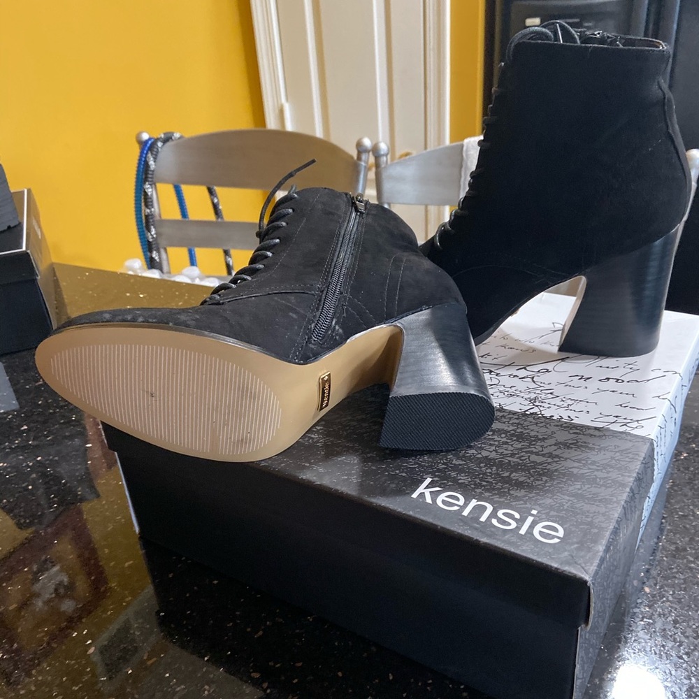 Suede booties - Picture 3 of 3